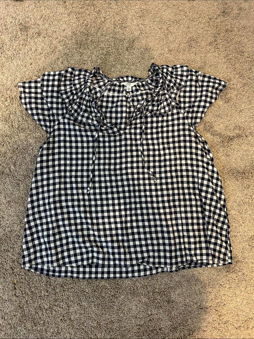 crown & ivy Black and White Gingham Ruffle-Trim Blouse